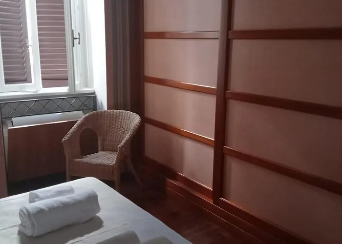 Full 4 People Close To Colosseum Mao House Apartment *